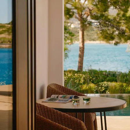 Minos Beach Art Hotel, A Member Of Design Hotels Agios Nikolaos Exterior foto