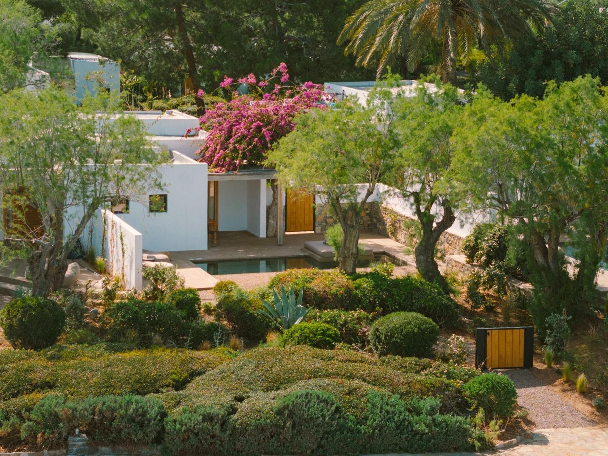 Minos Art Hotel, A Member Of Design מלון