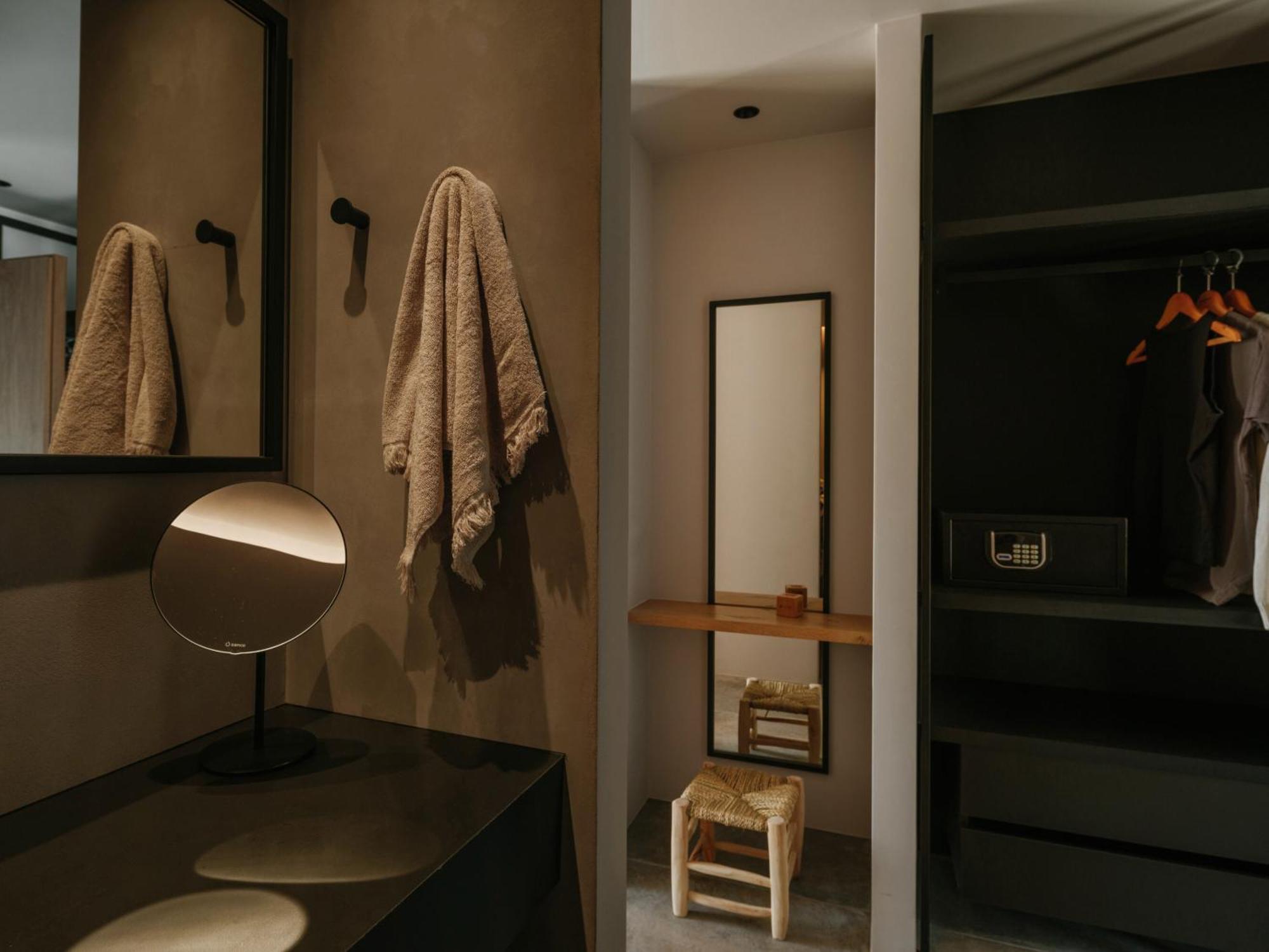 Minos Art Hotel, A Member Of Design מלון 5*